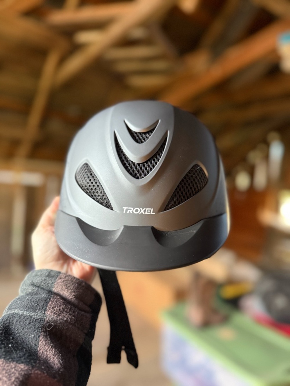 Troxel Rebel Helmet - Picture 2 of 3